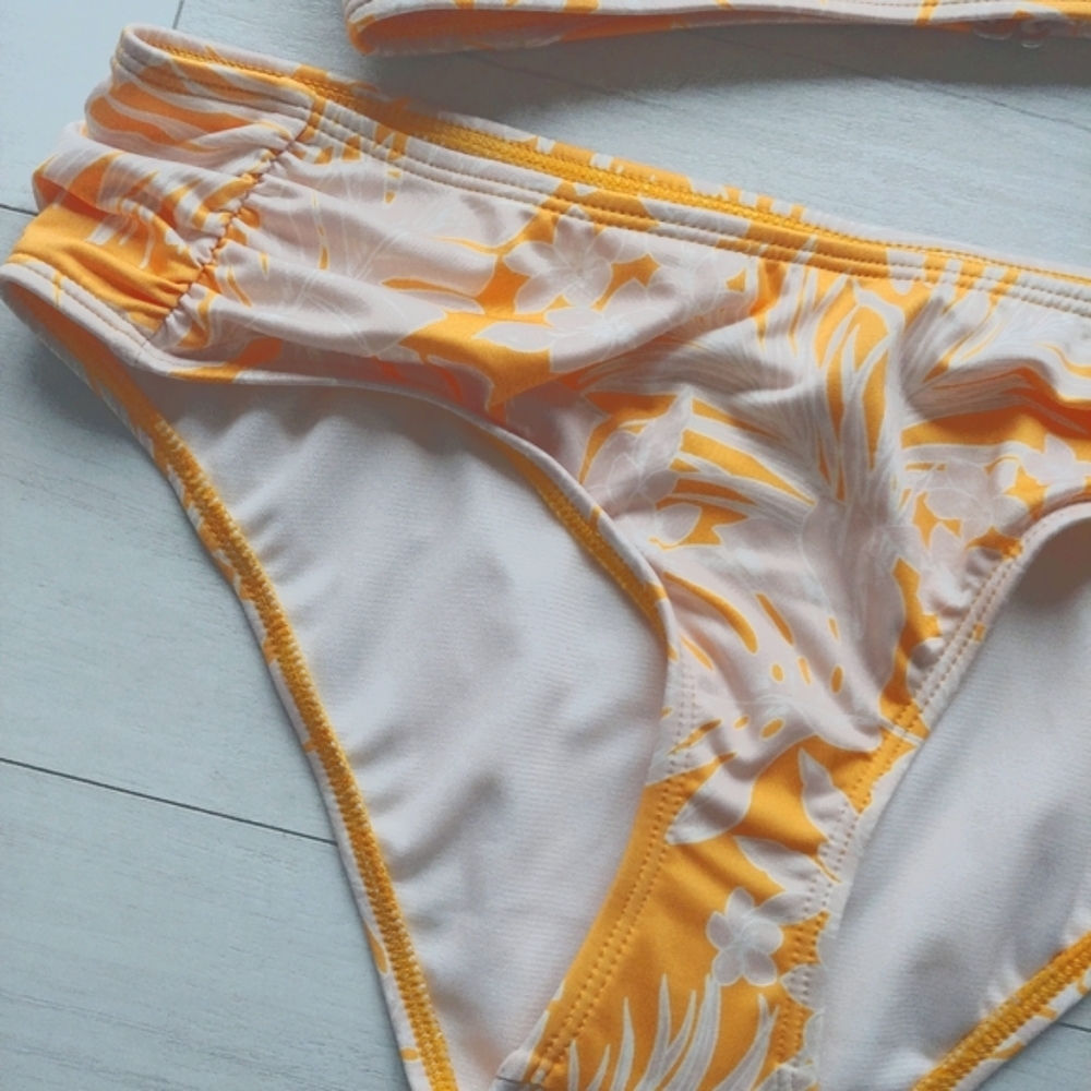 HURLEY NEW Tropical Sunburst Bikini Set - Picture 8 of 11